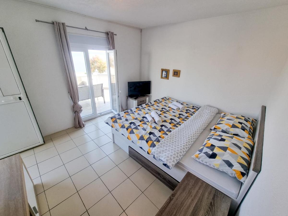 Apartments Kovac Vir Luaran gambar