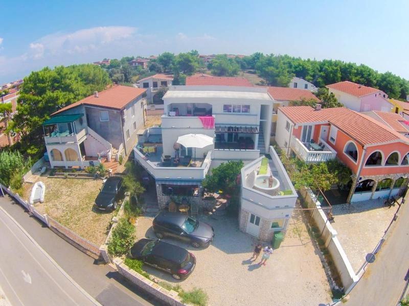 Apartments Kovac Vir Luaran gambar