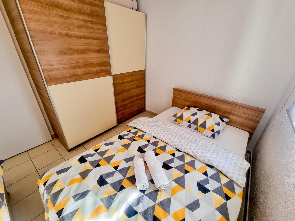 Apartments Kovac Vir Luaran gambar